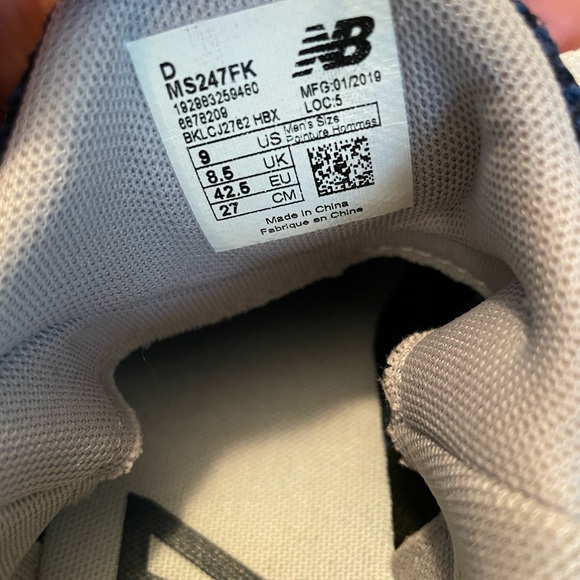 New Balance 247 (Mens Size 9 US) - Picture 6 of 6
